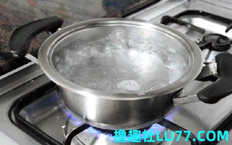 梦见自己烧水