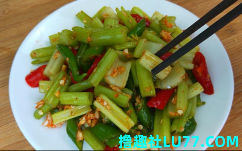 梦见拿着腌制芹菜