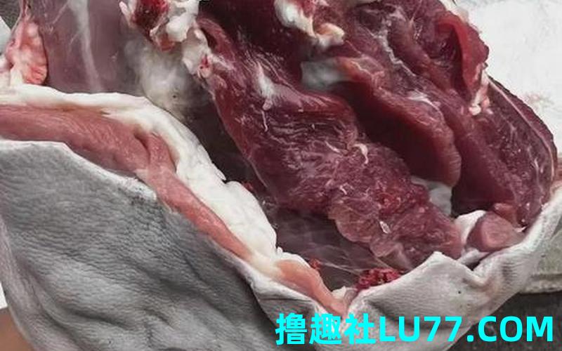 梦见公公砍羊肉