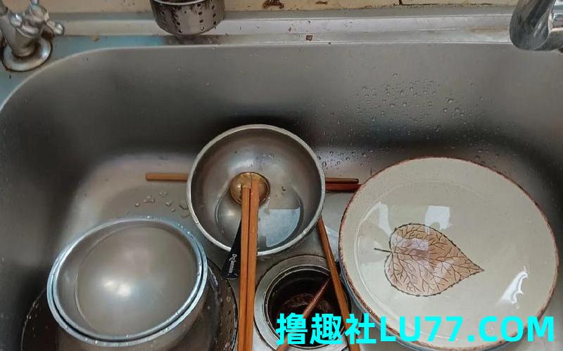 梦见用刷碗 梦见用刷碗