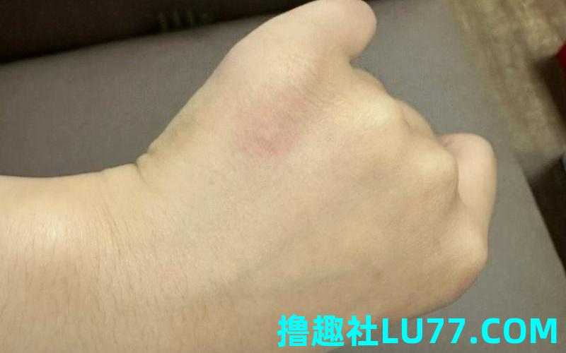 梦见笔烫手