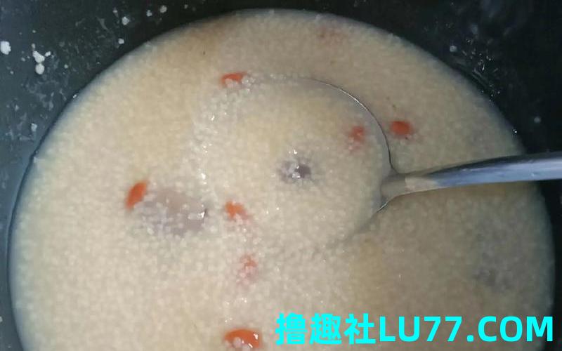梦见粥溢出锅 梦见粥溢出锅